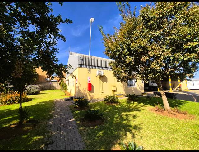M² FACTORY FOR SALE IN SASOLBURG INDUSTRIAL ZONE 2